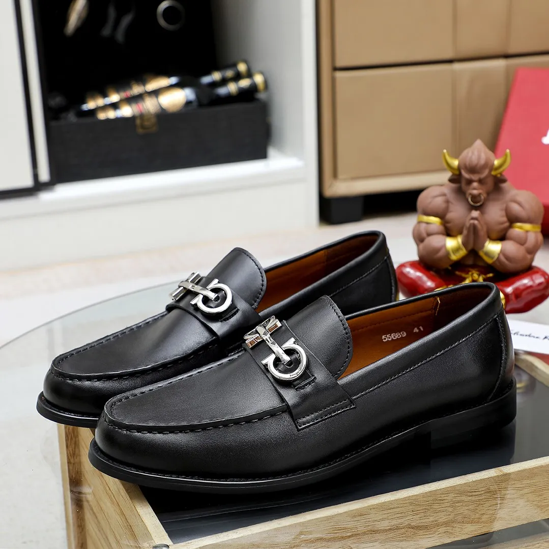 Men's shoes💰420 🔥Ferragamo's new men's casual slip-on shoes🇨🇳Official website original 1:1 mold, original quality💯Fine workmanship, high-end luxury☘The upper is made of imported Italian mercerized cow suede🌴🐑leather lining🍓Rubber wear-resistant and non-slip outsole, breathable and comfortable to wear🍍The first choice for high-end men, black, size 38-45...